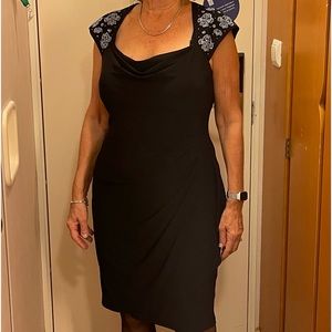 Ladies Knee Length Sleeveless Dress Sz 10